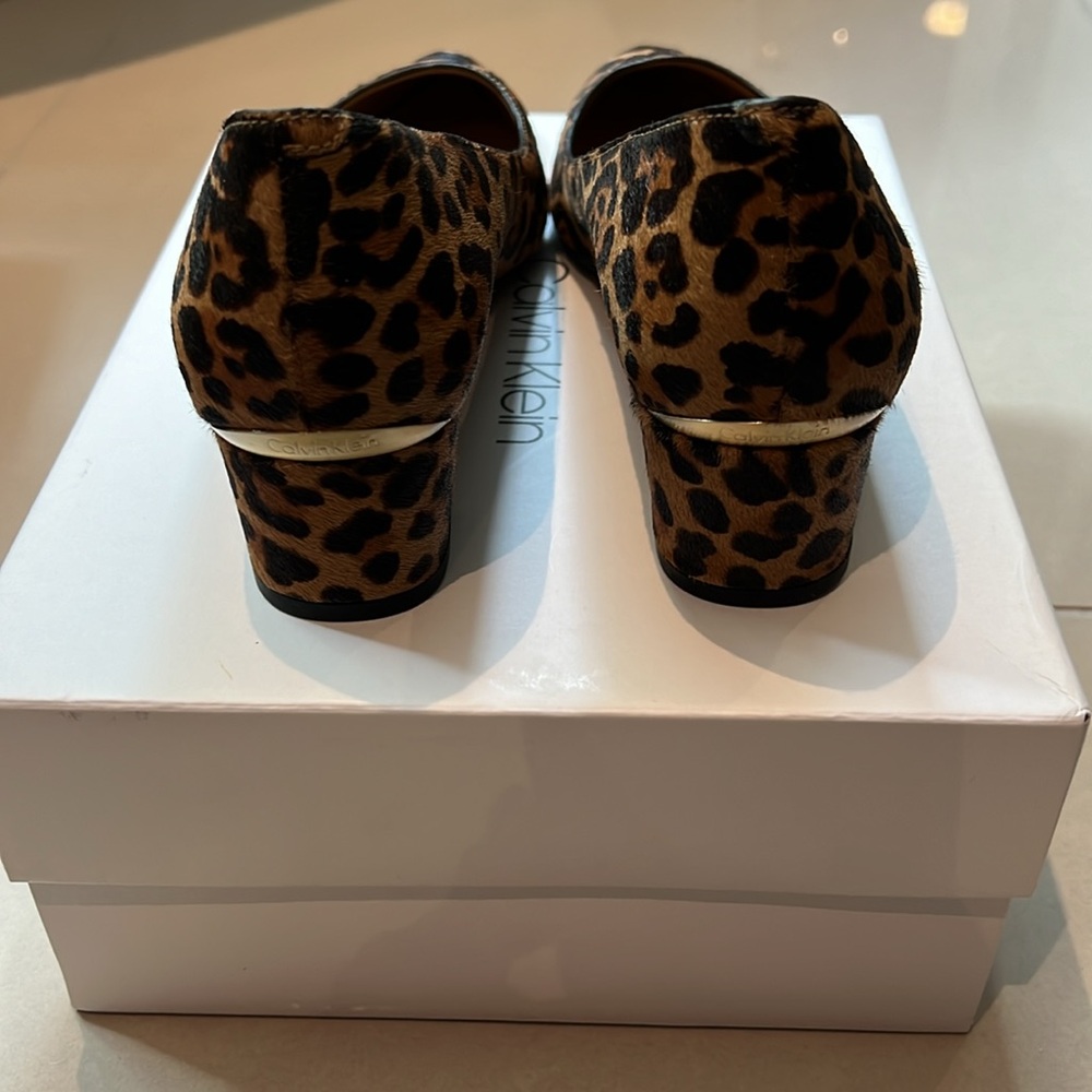 Calvin Klein Gella Kis Skin Pumps - Picture 3 of 6